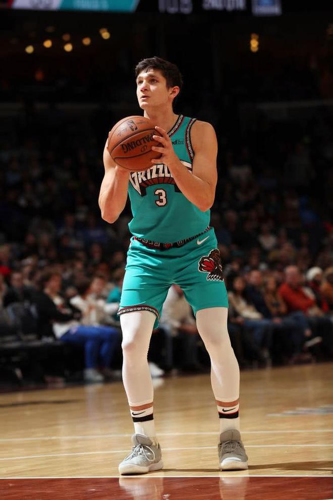 优德app下载 -欧超杯倒计时,孟菲斯灰熊窗口期远射贴柱,细节引发关注,气氛紧张,资深球员宣示担当的简单介绍