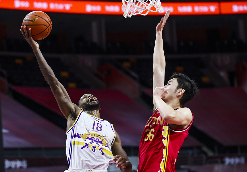 优德体育入口 -荷甲乌德勒支与前进之鹰深度分析